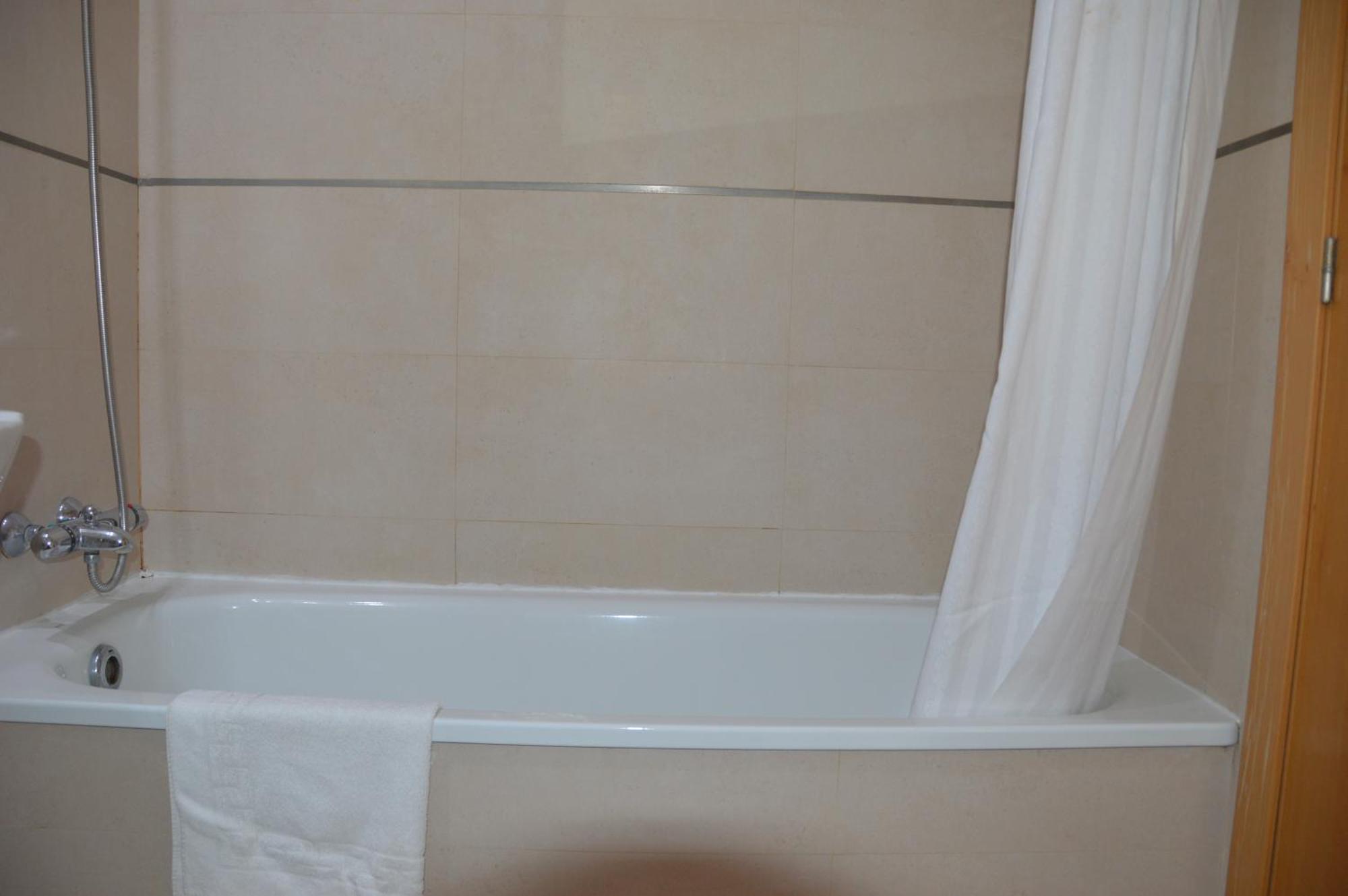 D'Oboe Marlovi Apt With Pool Μπένιντορμ Εξωτερικό φωτογραφία
